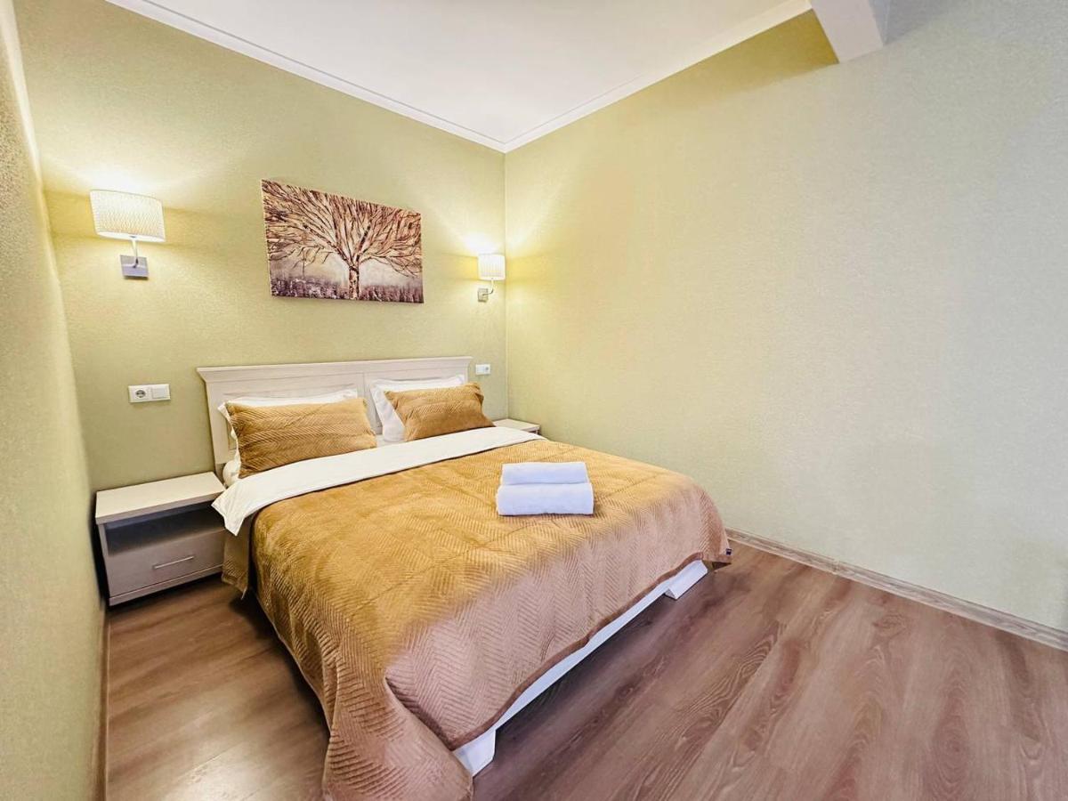 Central Park In The City Center Apartman Almati Kültér fotó