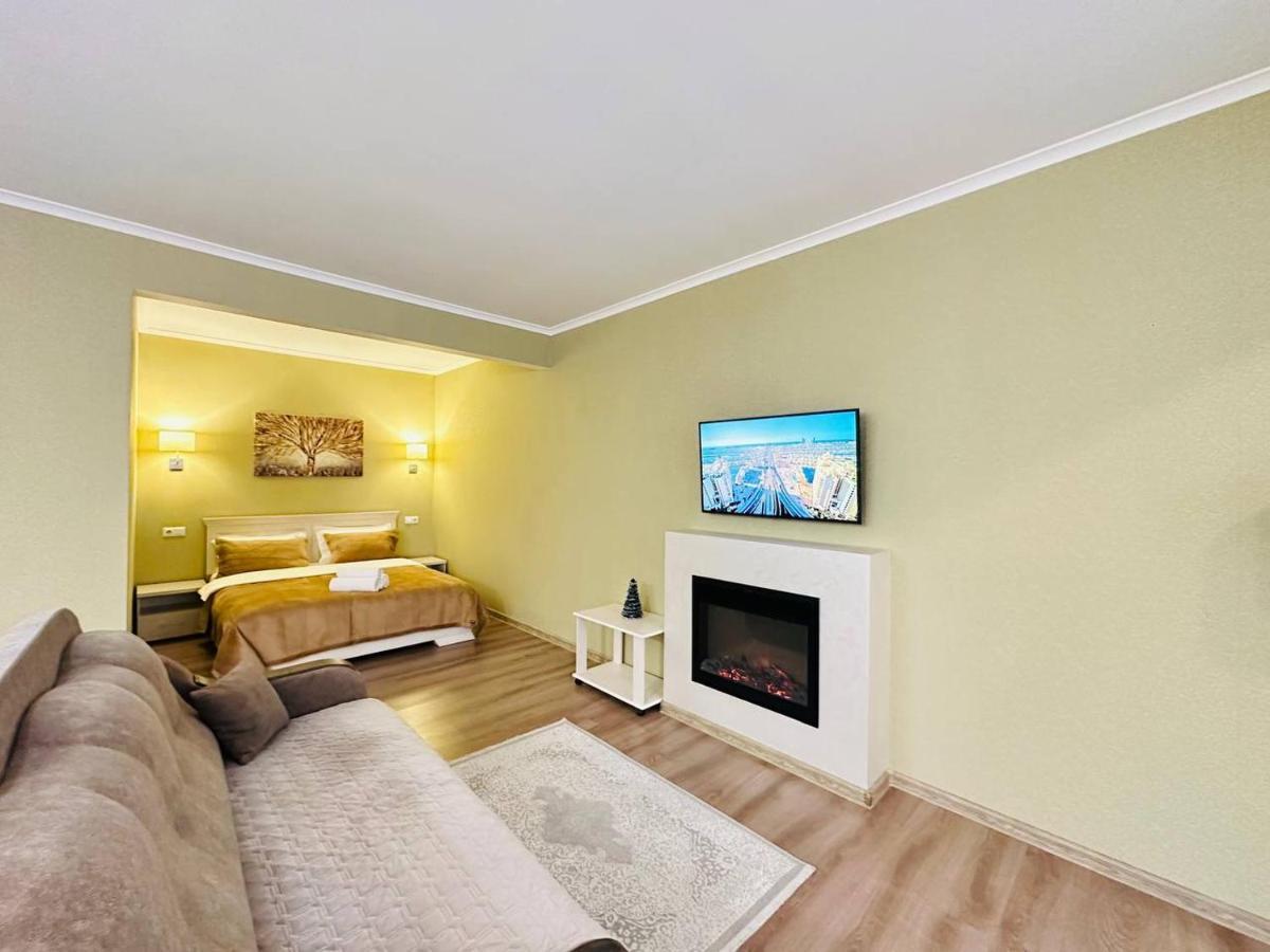 Central Park In The City Center Apartman Almati Kültér fotó