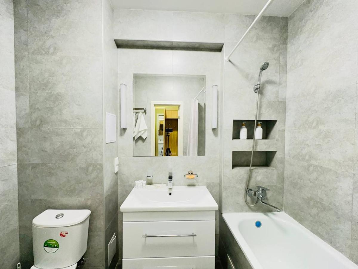 Central Park In The City Center Apartman Almati Kültér fotó