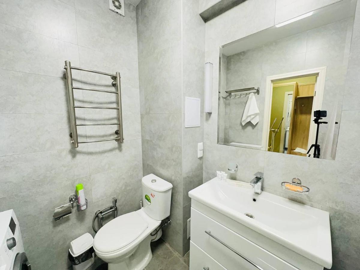 Central Park In The City Center Apartman Almati Kültér fotó
