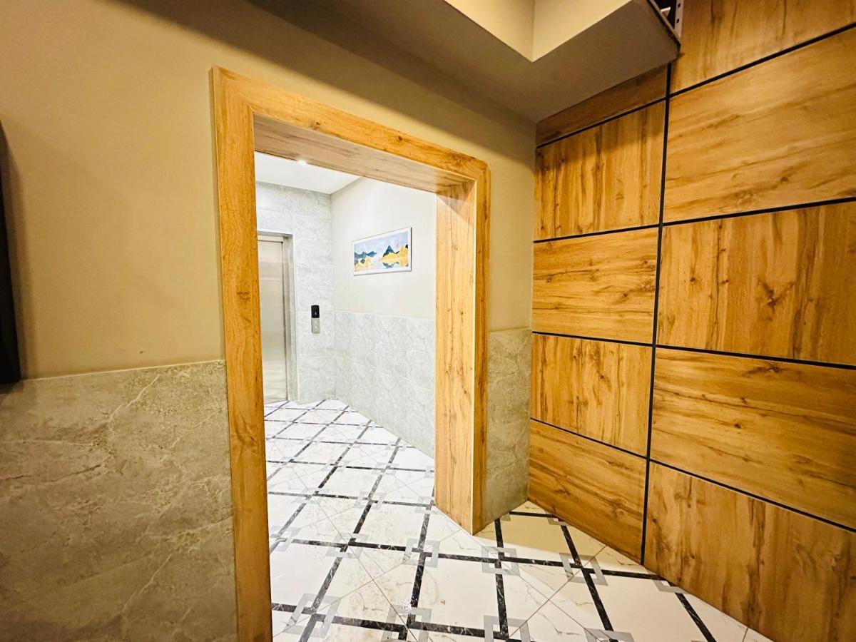 Central Park In The City Center Apartman Almati Kültér fotó