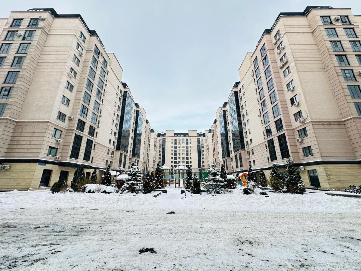 Central Park In The City Center Apartman Almati Kültér fotó